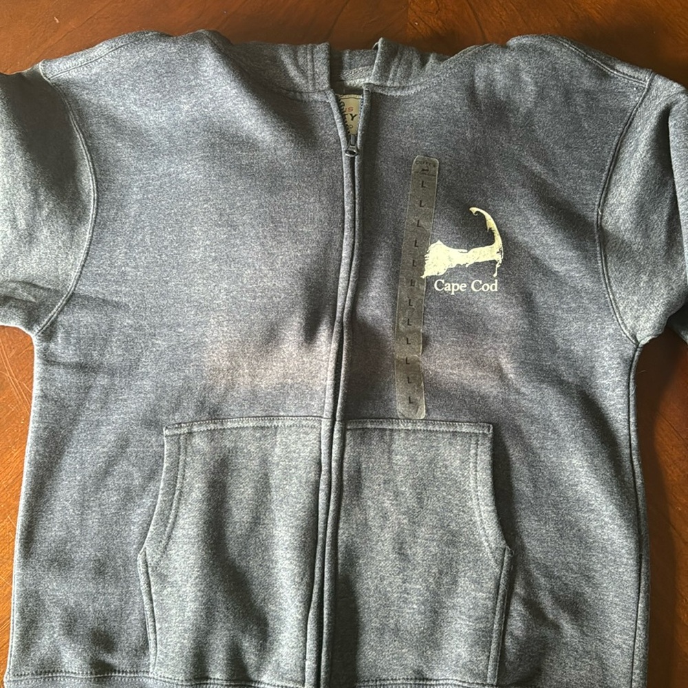 Cuffys cape cod hoodie. NWOT. Has small sun fade see pic